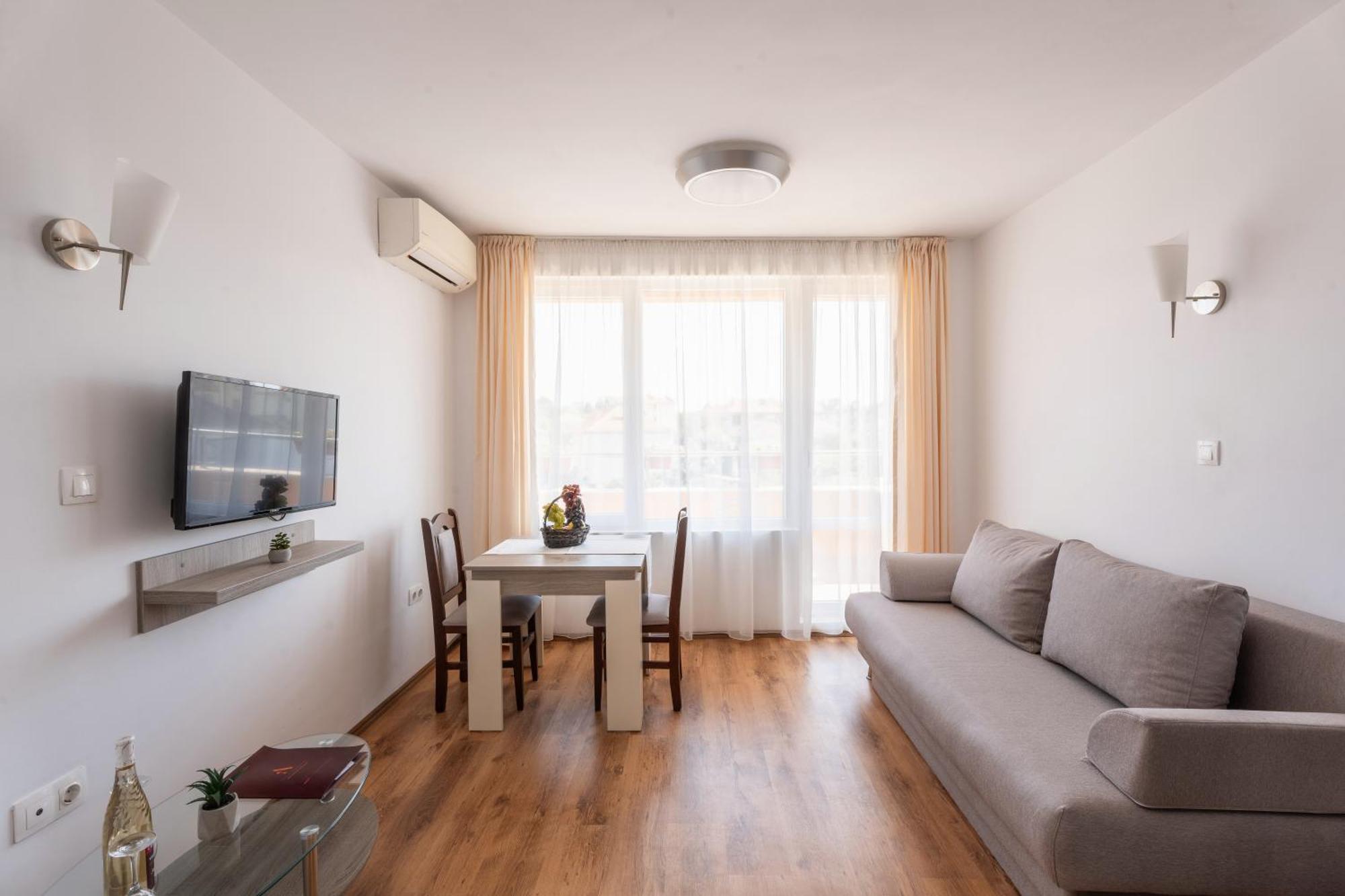 Boutique Wellness Hotel Ambrosia Tschernomorez Exterior foto