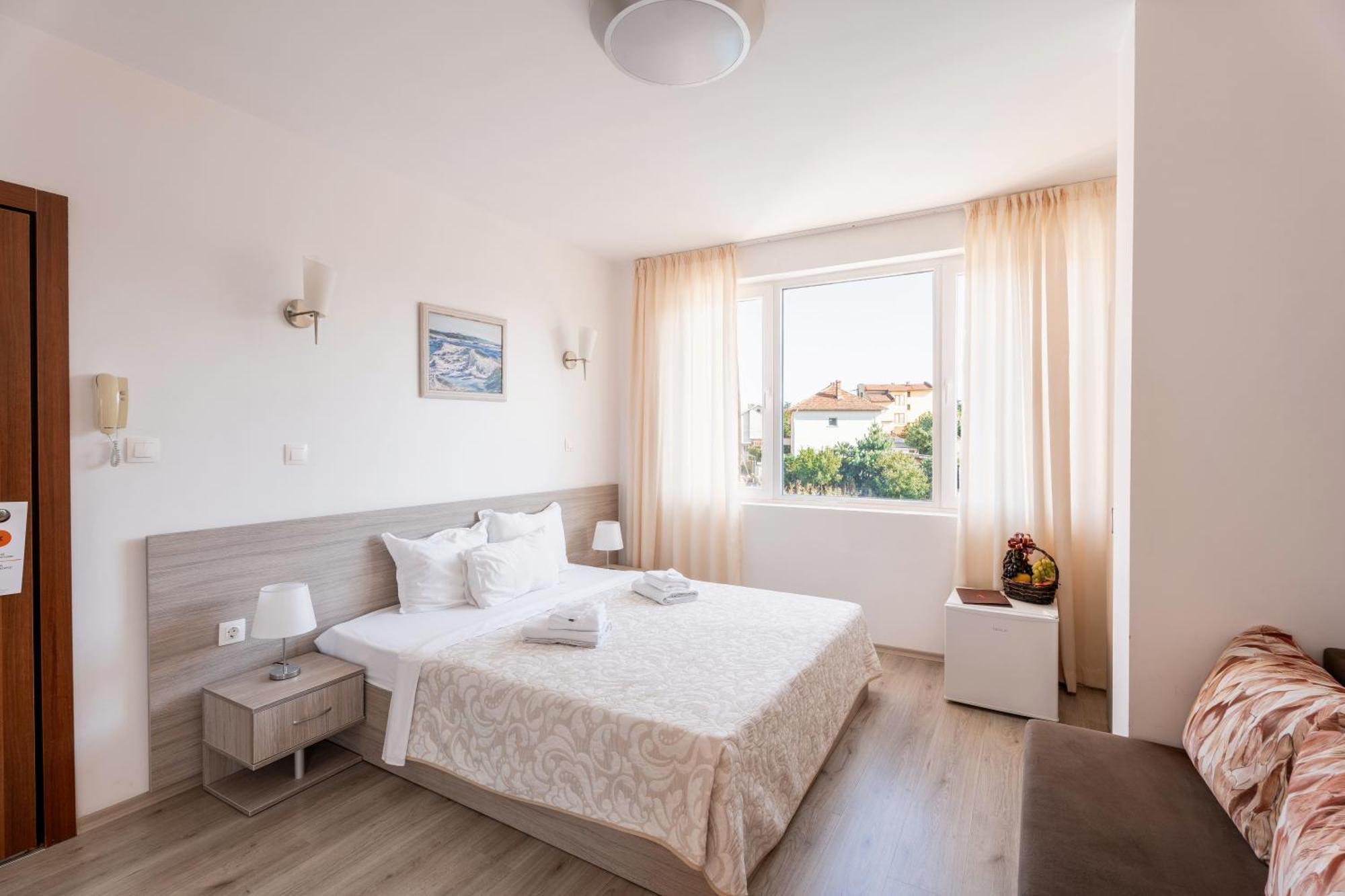 Boutique Wellness Hotel Ambrosia Tschernomorez Exterior foto