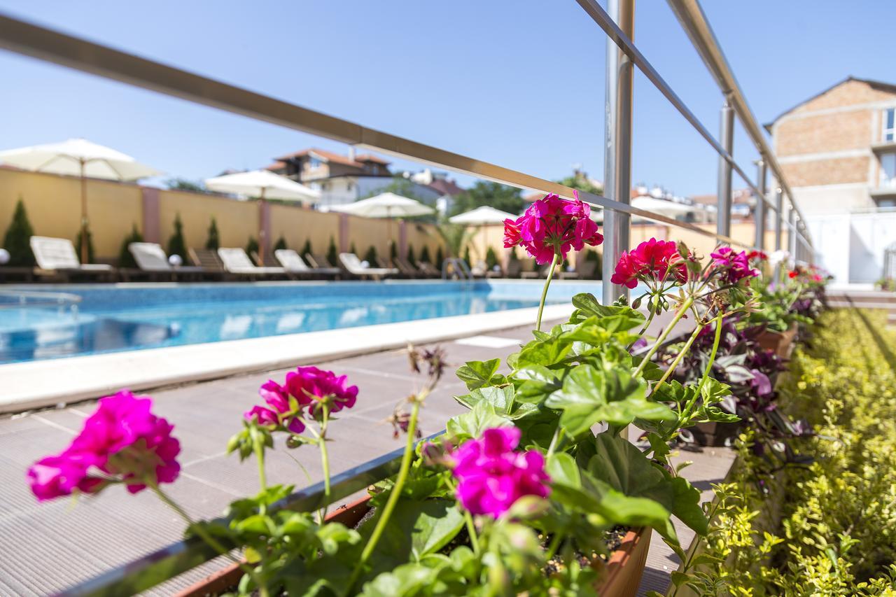 Boutique Wellness Hotel Ambrosia Tschernomorez Exterior foto